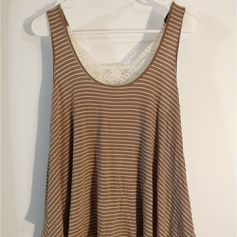 Soul cake shirt size small lace back (405)